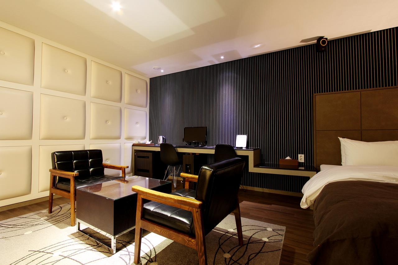 Uijeongbu Latree Hotel Buitenkant foto