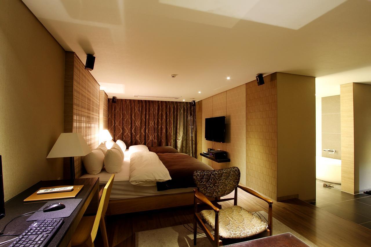 Uijeongbu Latree Hotel Buitenkant foto