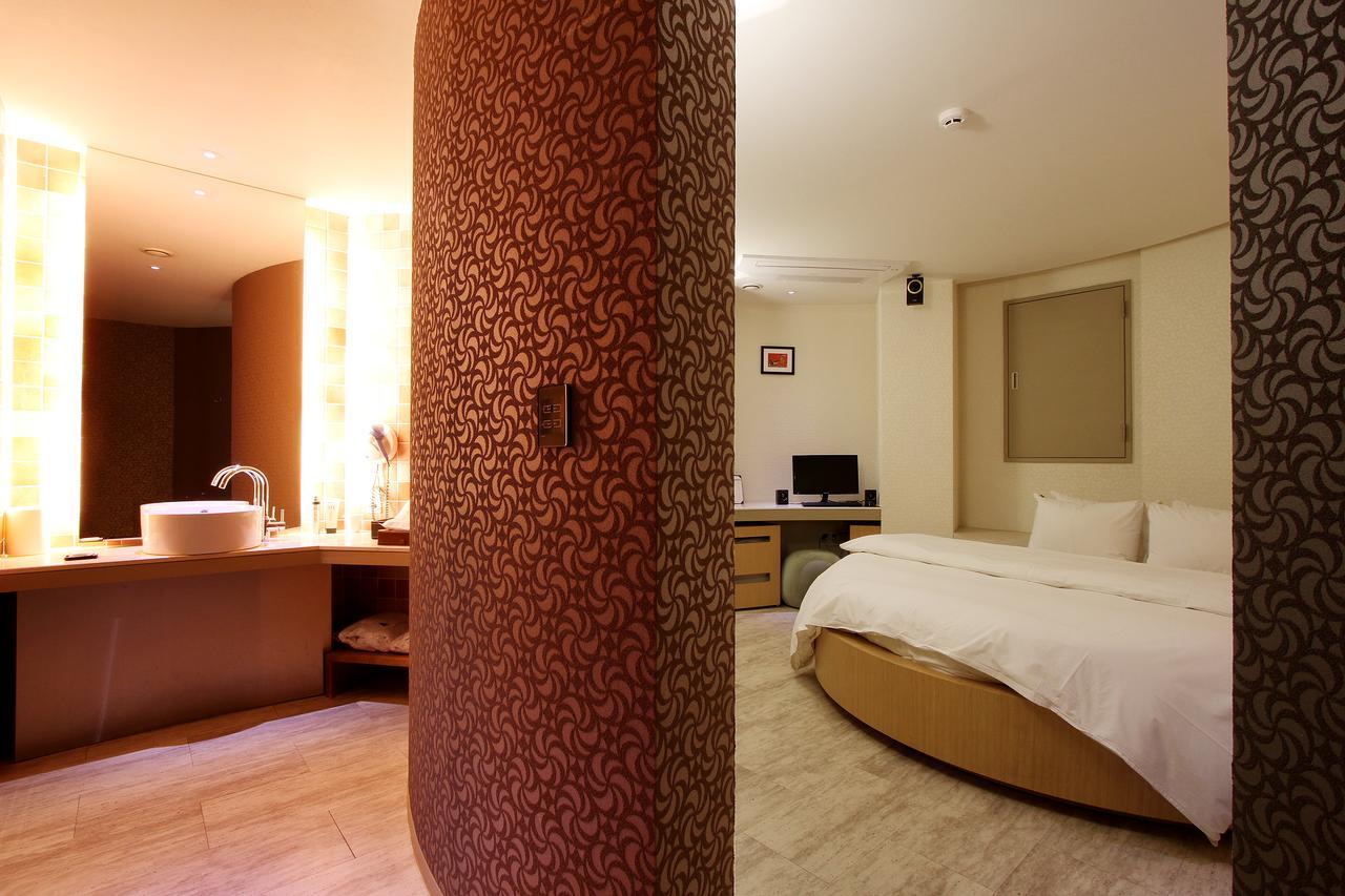 Uijeongbu Latree Hotel Buitenkant foto