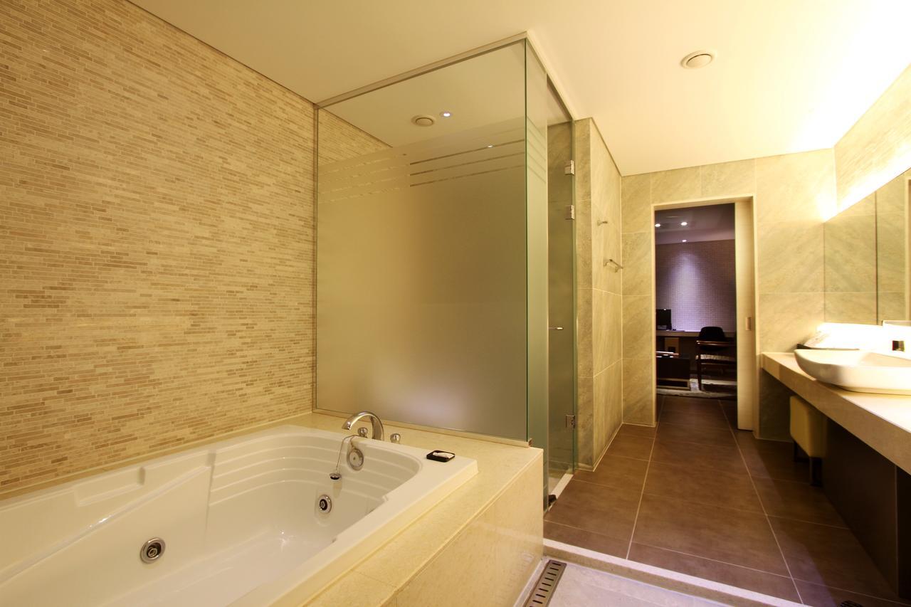 Uijeongbu Latree Hotel Buitenkant foto